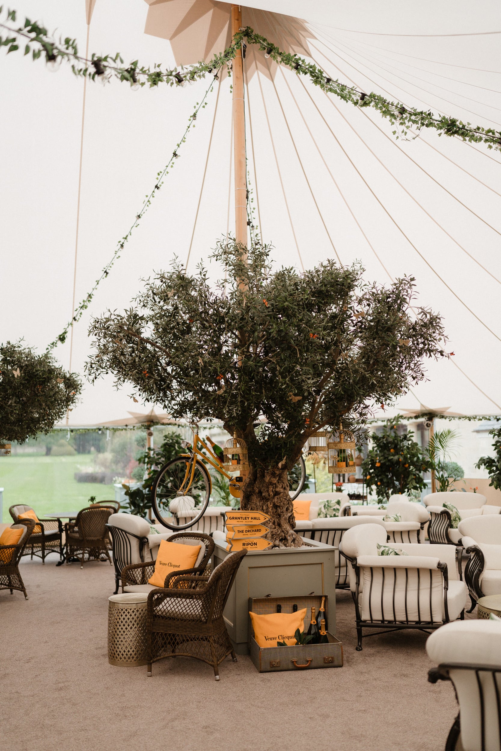 Best Blenheim Palace Wedding Photographer Portfolio